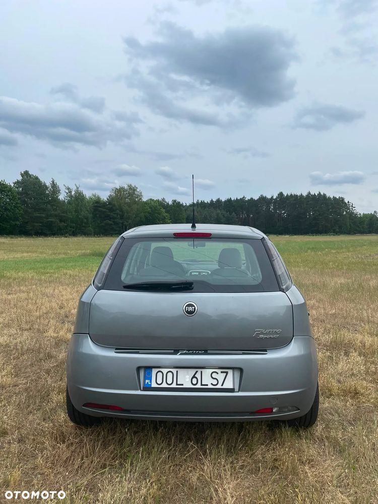 Fiat Grande Punto - 5