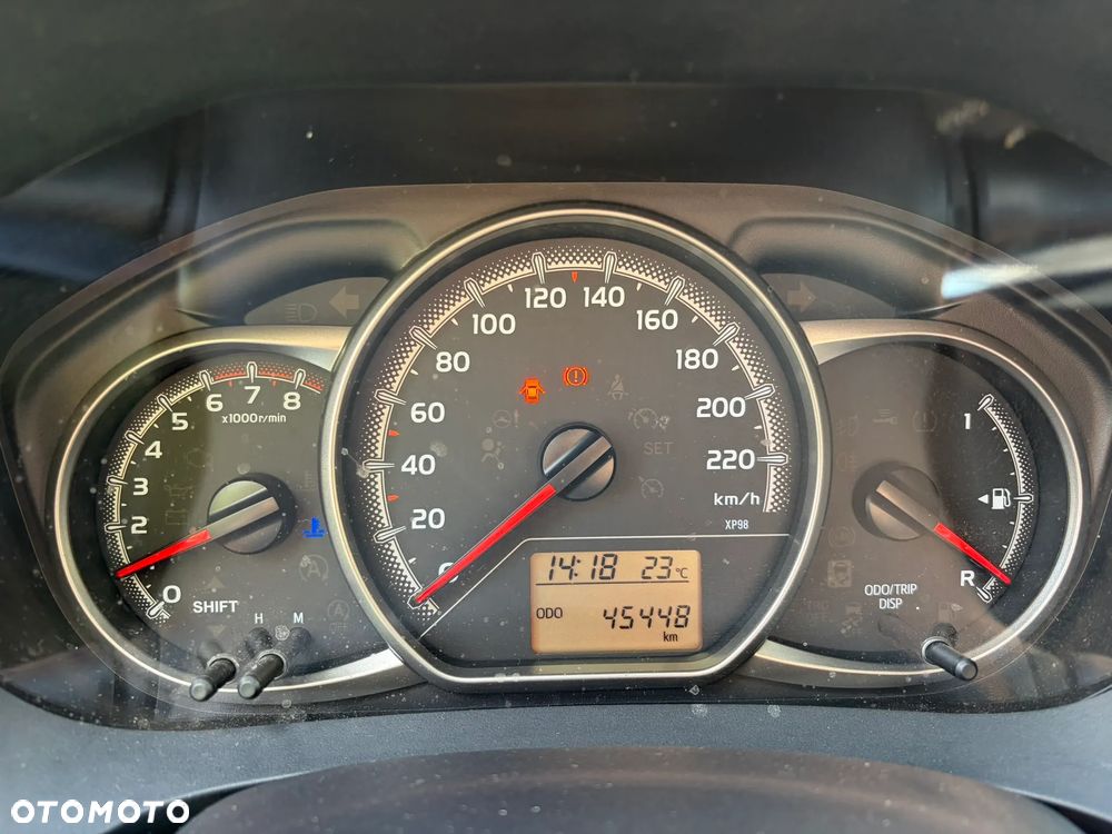 Toyota Yaris 1.33 VVT-i - 9
