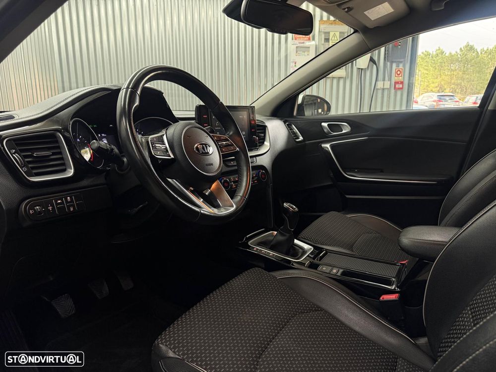 Kia Ceed SW 1.6 CRDi MHEV Drive - 17