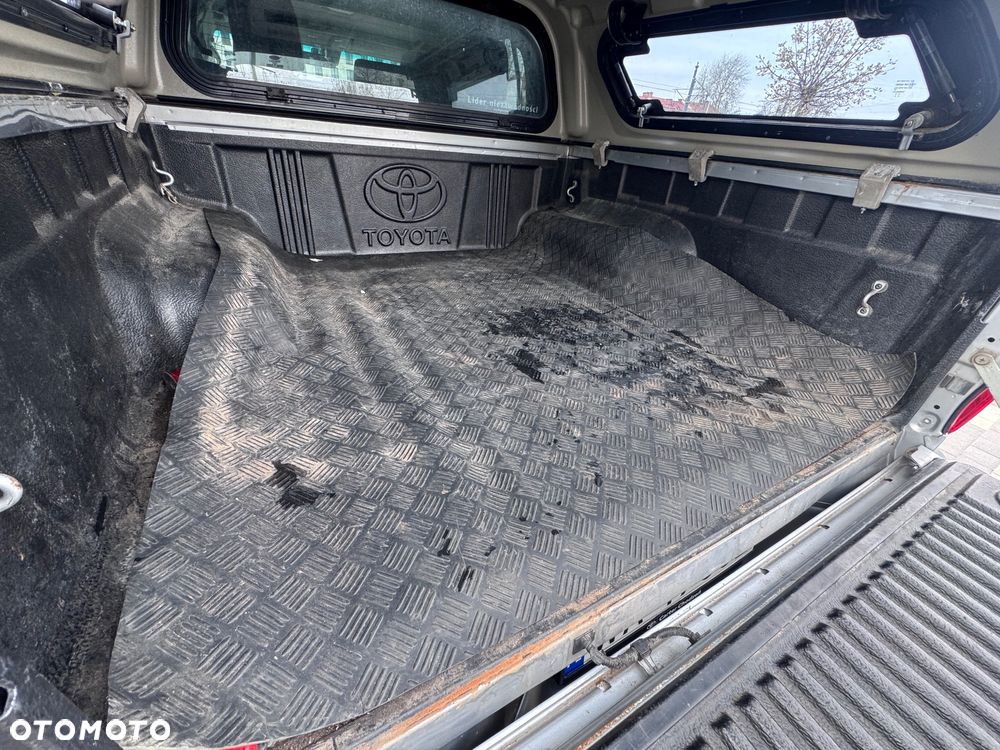 Toyota Hilux 2.4 D-4D Double Cab Selection 4x4 - 23