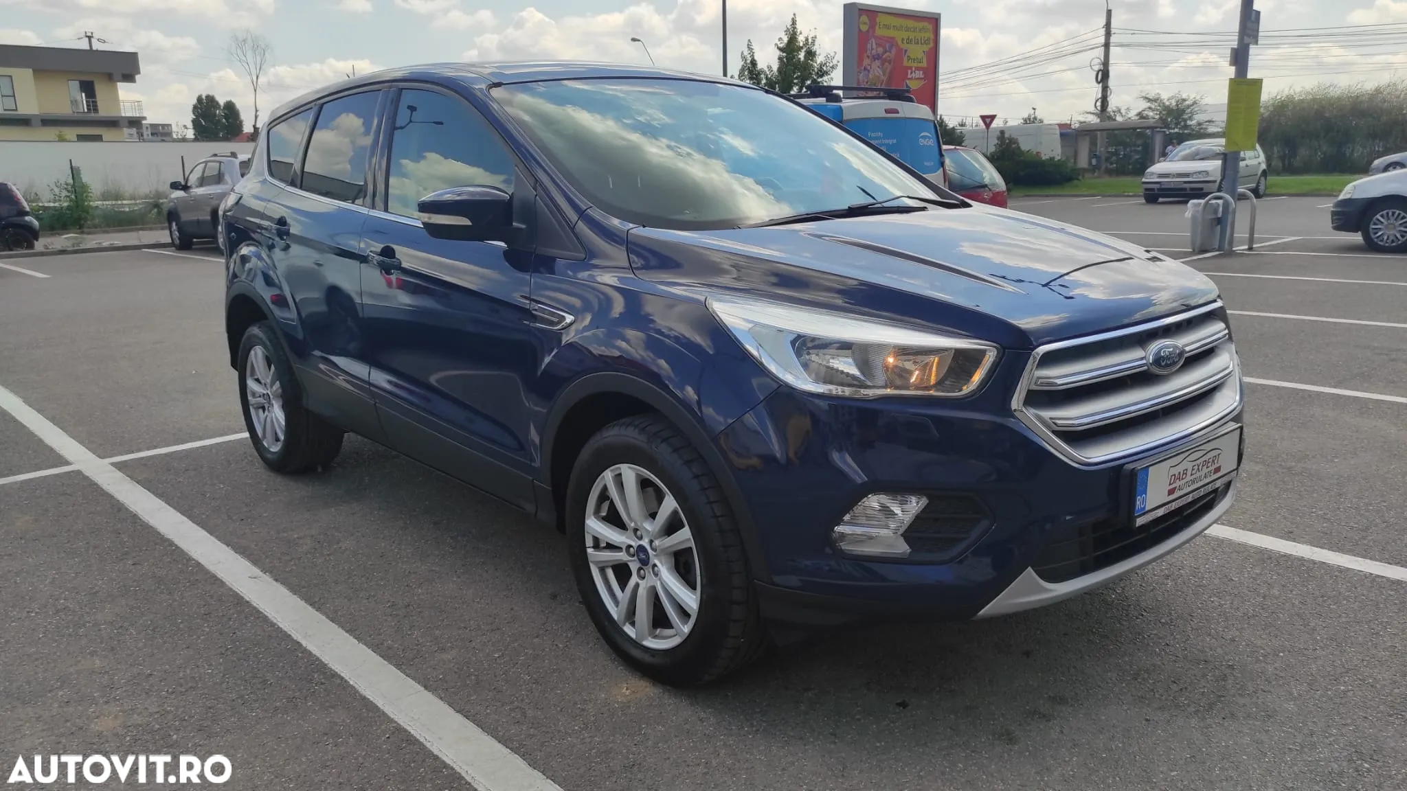 Ford Kuga 2.0 TDCi 4WD Trend - 3