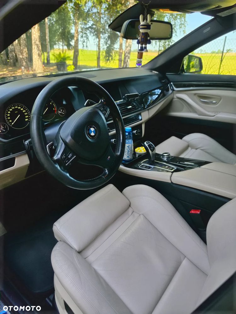 BMW 5 Series 2011 photo 3