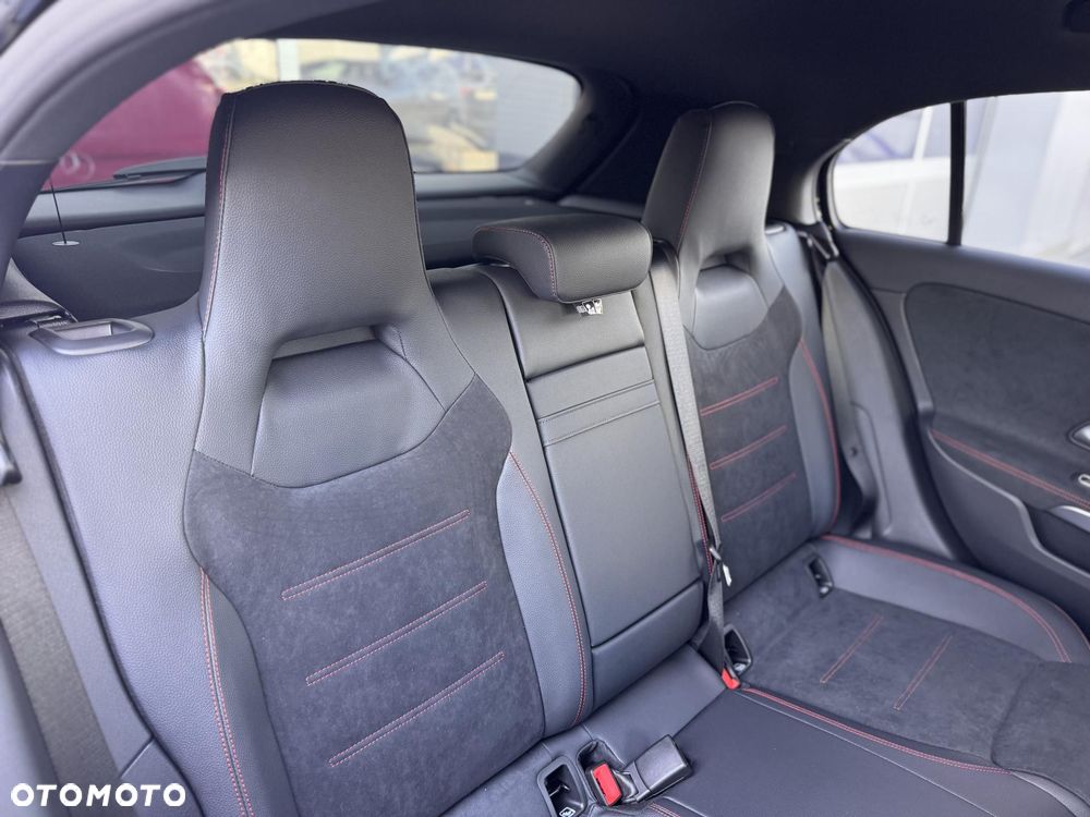 Mercedes-Benz Klasa A 220 7G-DCT AMG Line - 13