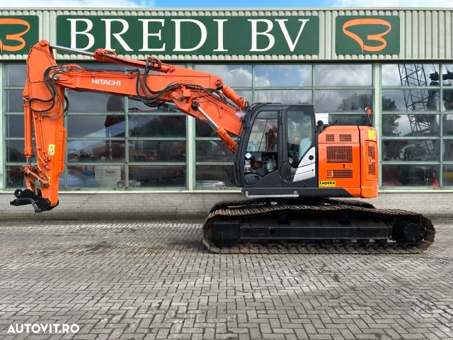 Hitachi ZX 225USLC-5B - 2