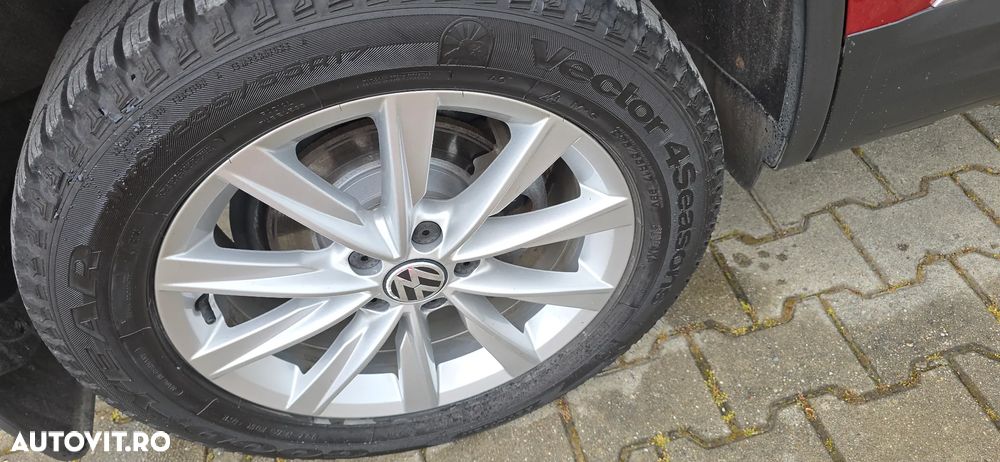 Volkswagen Tiguan - 27