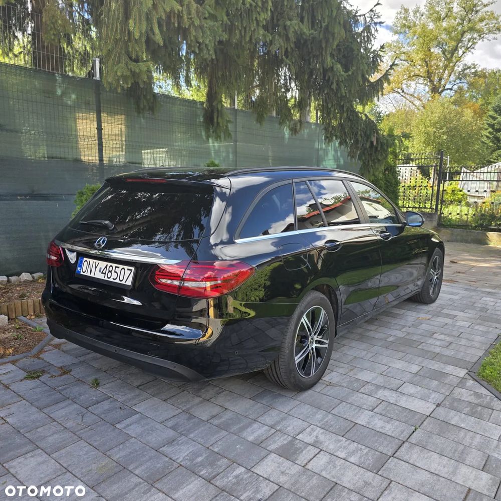 Mercedes-Benz 200D 2018 photo 2
