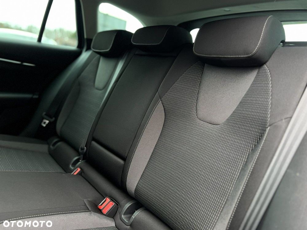 Skoda Octavia 2.0 TDI Ambition DSG - 39