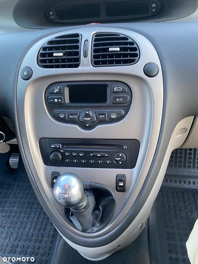 Citroën Xsara Picasso 1.6 16V Exclusive - 12