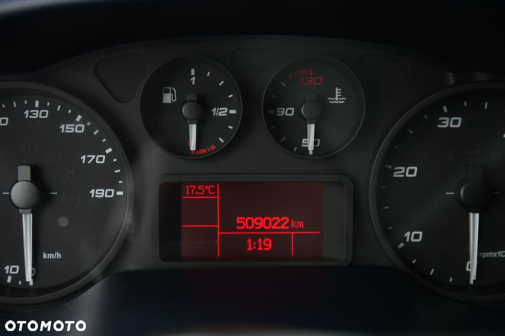 Iveco DAILY 35-150 * 3.0 Diesel 150KM * CHŁODNIA THERMO KING V500 * SUPER STAN! - 21