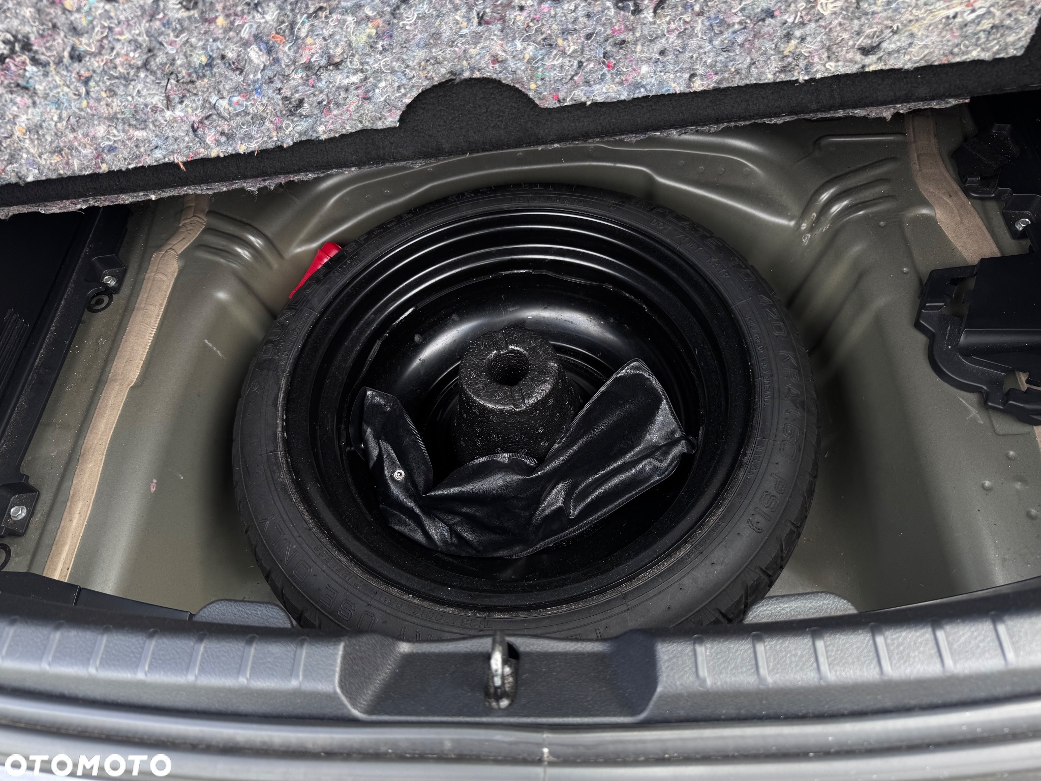 Toyota Yaris 1.0 Premium - 36