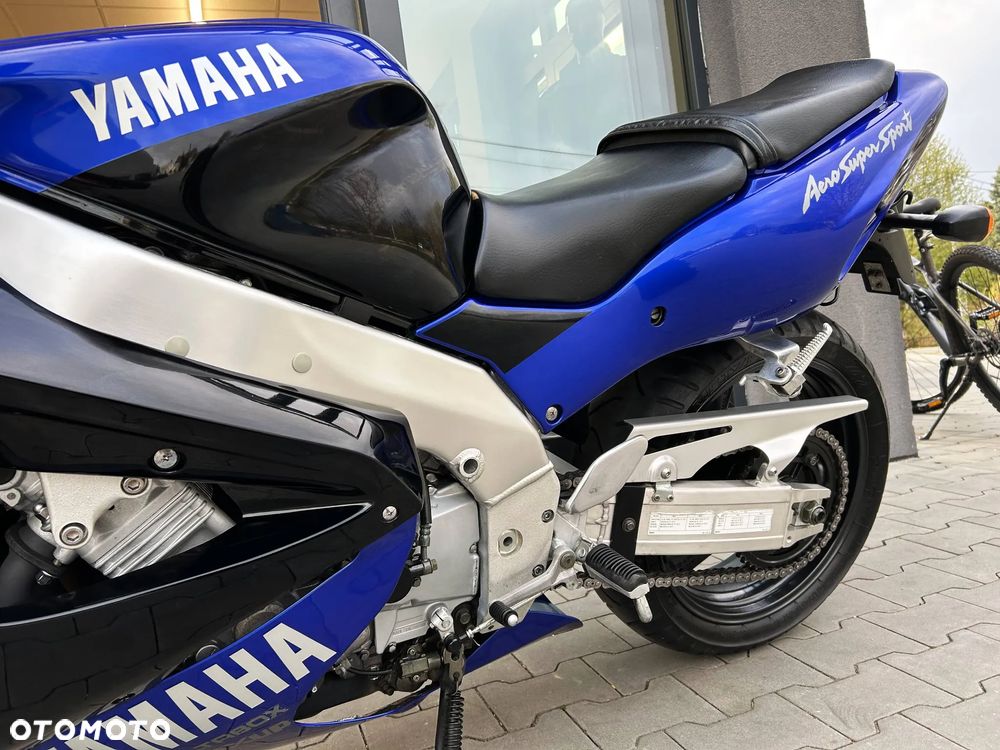 Yamaha Thunderace - 30