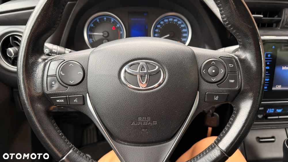 Toyota Corolla 1.6 Premium MS - 24