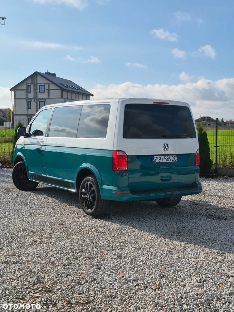 Volkswagen Caravelle - 9