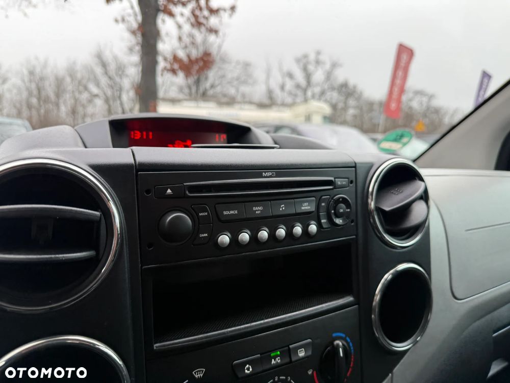 Peugeot Partner 1.6 XT - 28