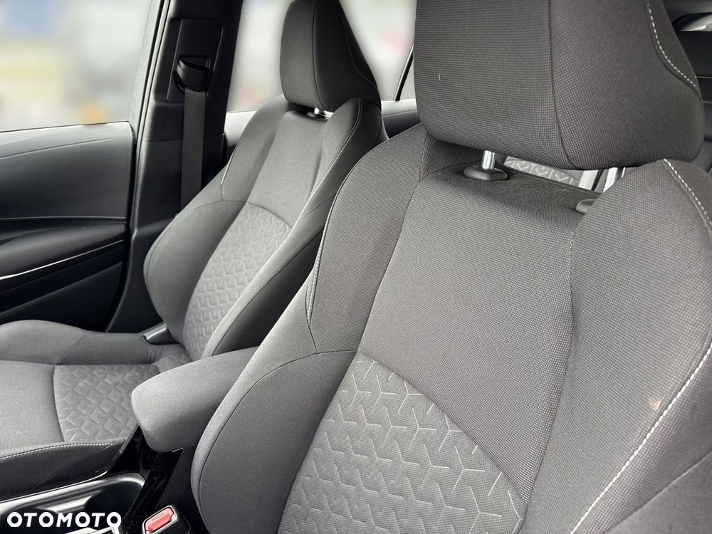 Toyota Corolla 2.0 Hybrid Comfort - 11