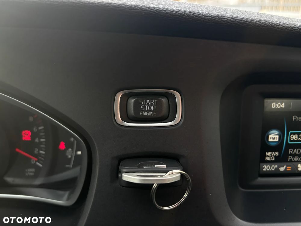 Volvo V40 T3 Kinetic - 17