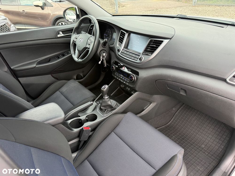 Hyundai Tucson blue 1.7 CRDi 2WD Style - 15