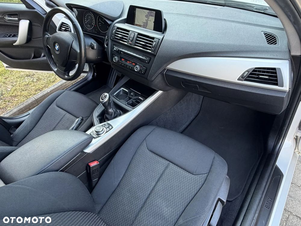 BMW Seria 1 118d DPF Edition Lifestyle - 11