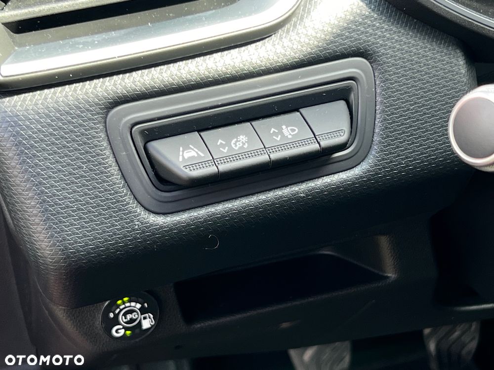Renault Clio TCe 100 EXPERIENCE - 28