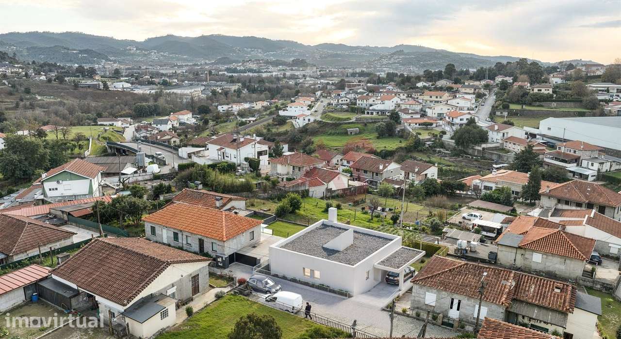 Terreno com Projeto Aprovado para Moradia Térrea T3 – Moreira de Cóneg - Grande imagem: 3/29