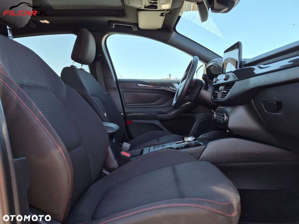 Ford Focus - 28