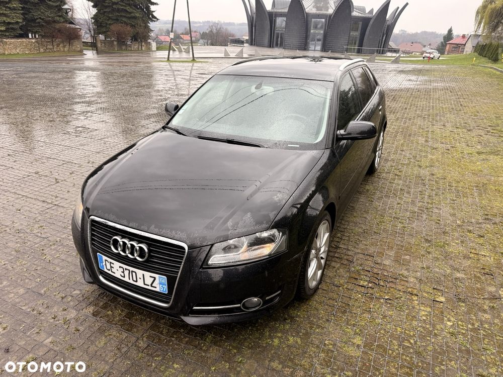 Audi A3 Sportback - 1