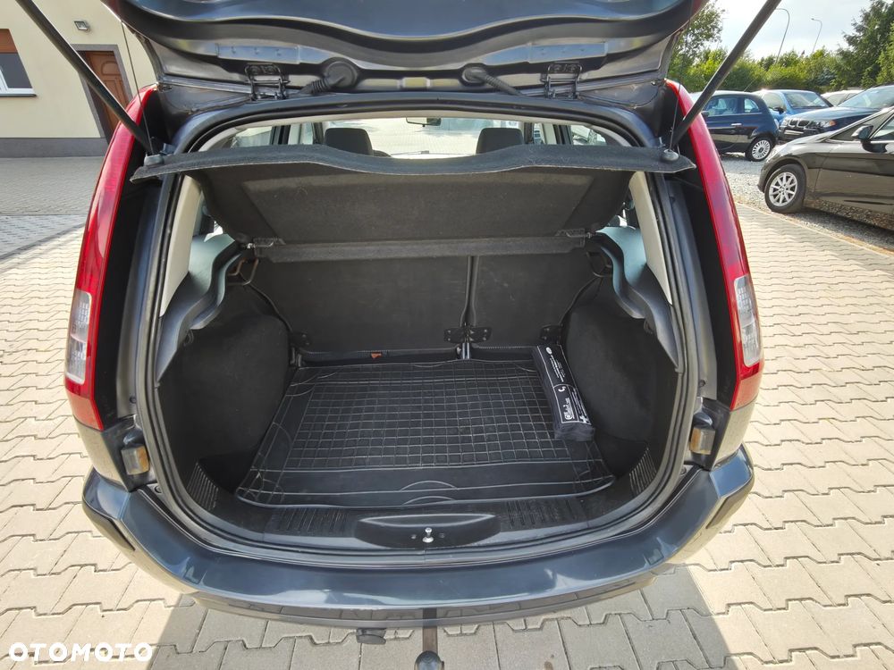 Ford Fusion 1.4 Ambiente - 19