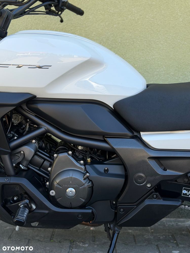Honda CTX - 26