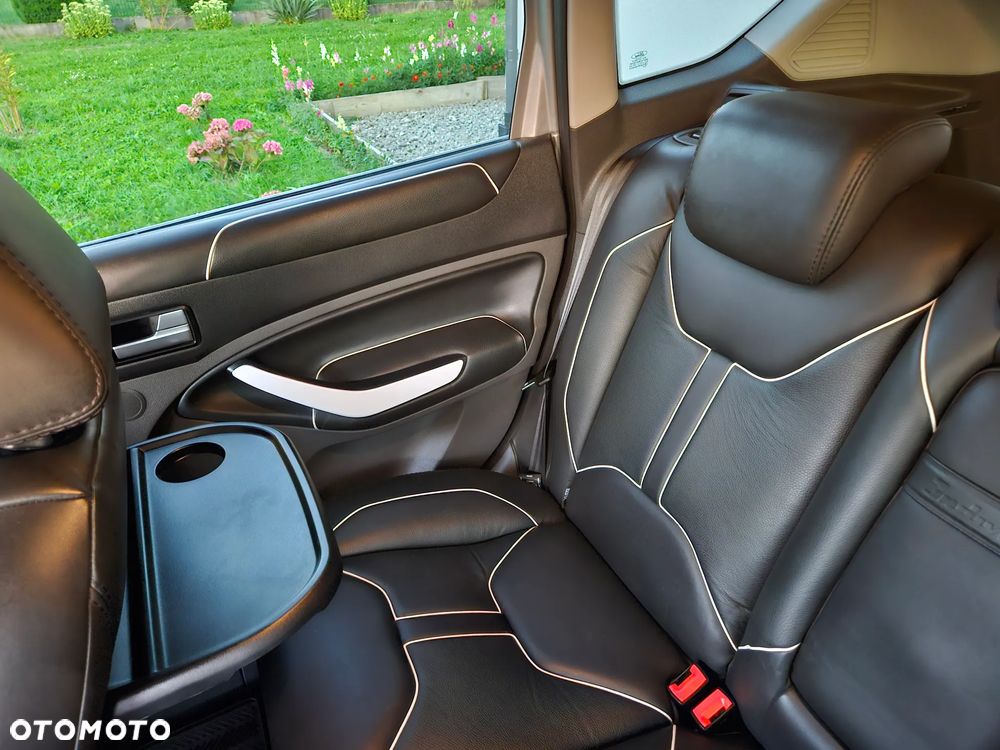 Ford Kuga 2.0 TDCi Individual MPS6 - 30