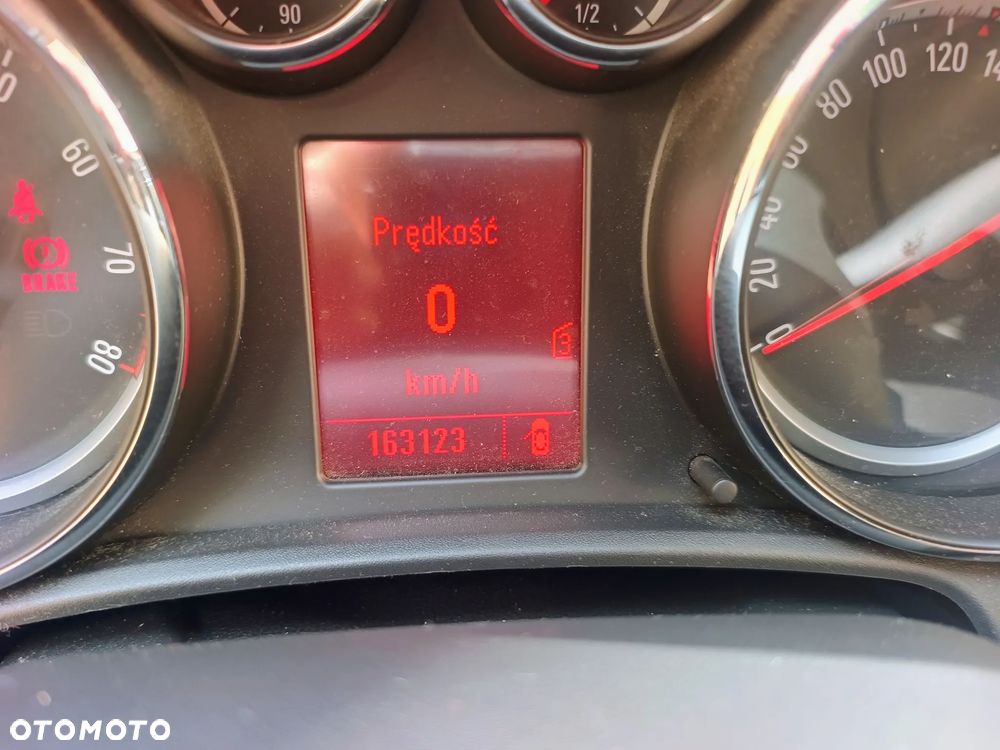 Opel Astra 1.4 T Sport - 24