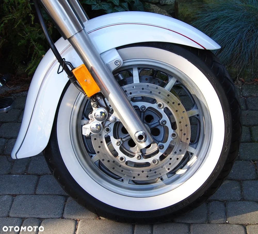 Yamaha Road Star - 9