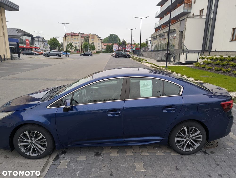 Toyota Avensis 2.0 D-4D Selection - 2