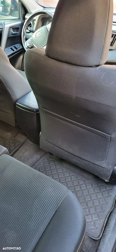 Toyota RAV4 2.0 D-4D 4WD Executive - 7