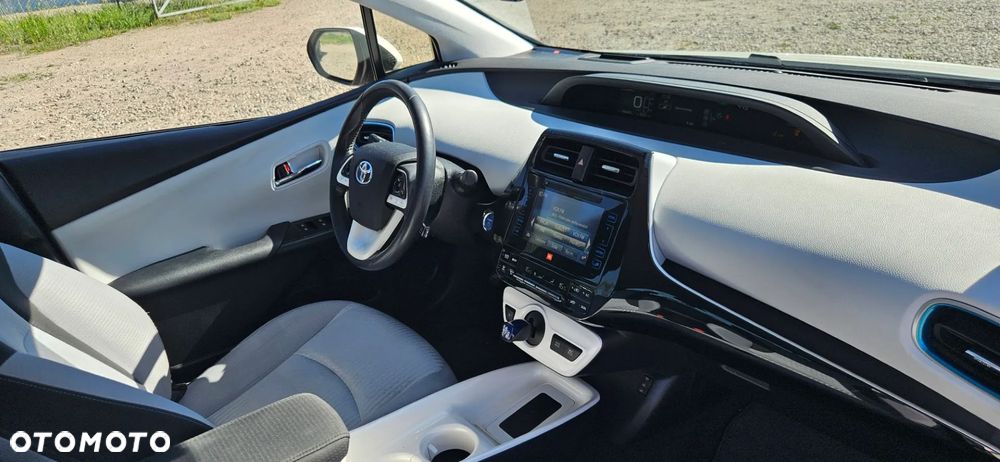 Toyota Prius Hybrid Executive - 22