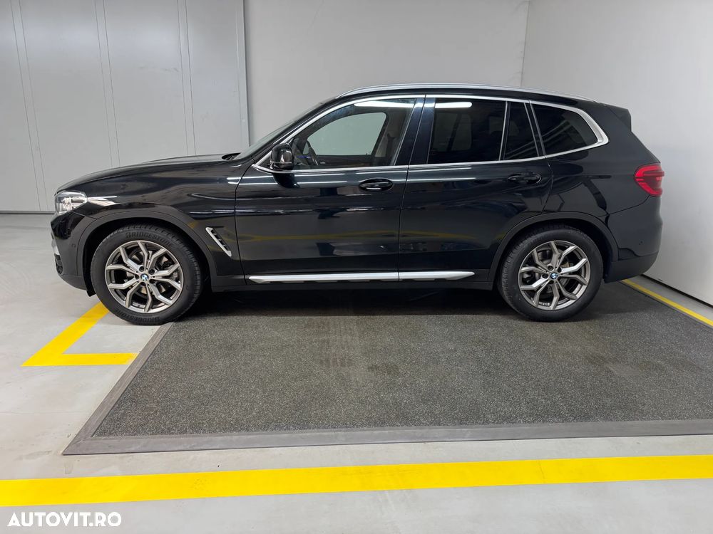 BMW X3 xDrive20d AT Luxury Line - 2