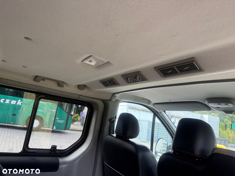 Opel Vivaro L2H1 2.9t - 15