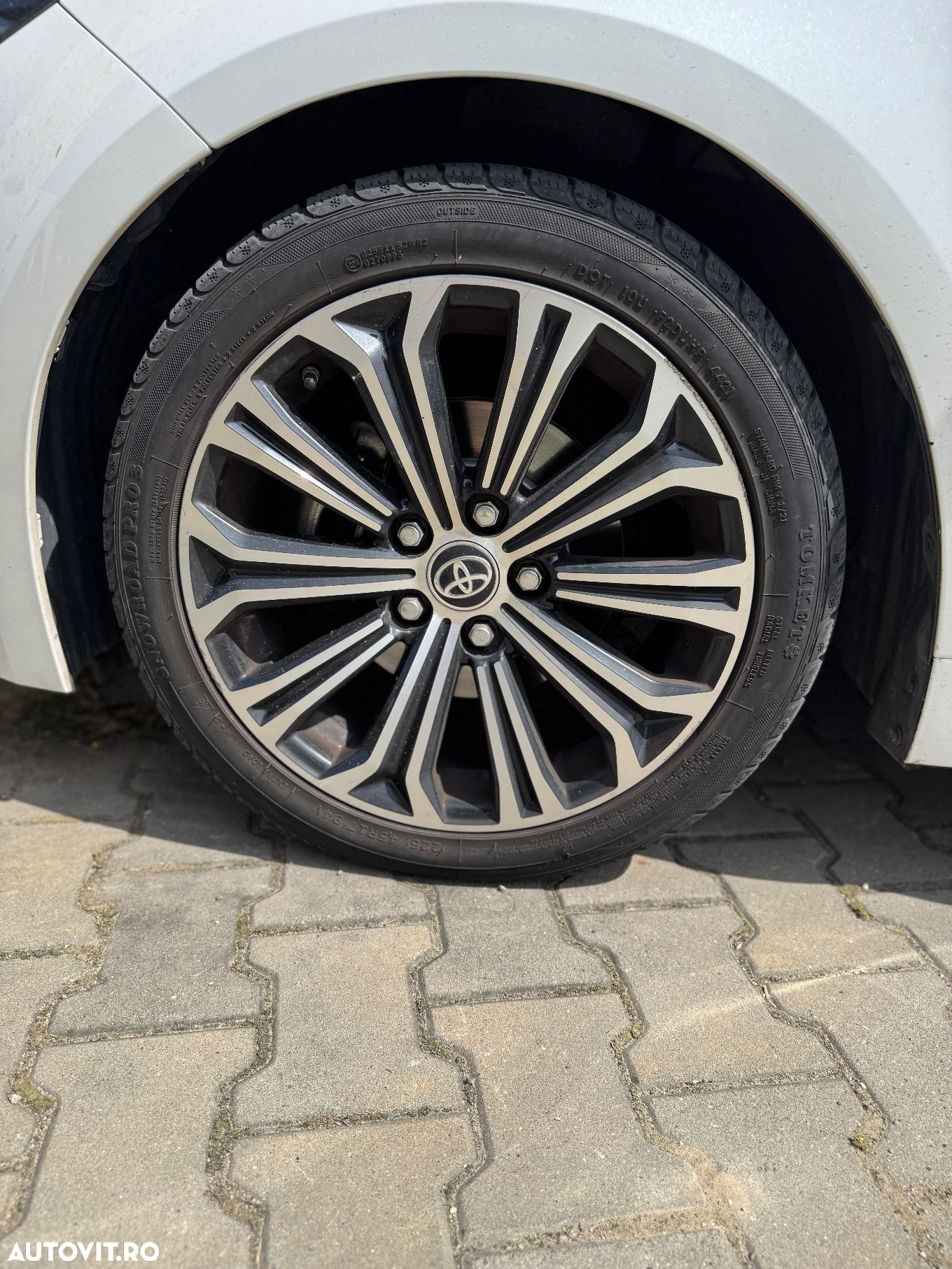 Toyota Corolla 1.8 HSD Business - 23