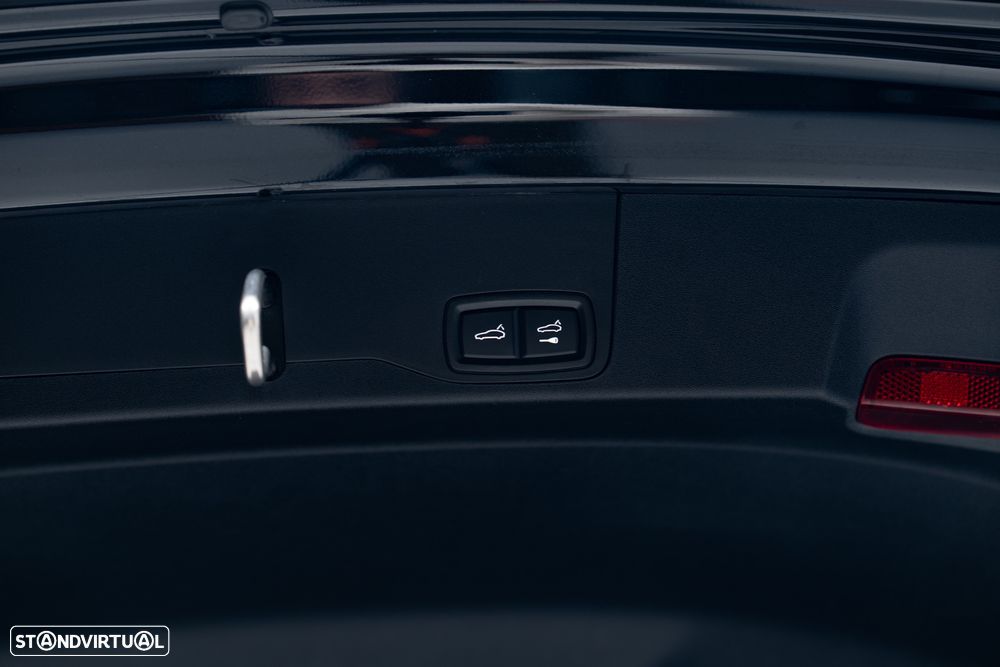 Porsche Taycan Sport Turismo - 13