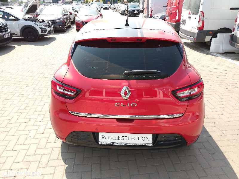 Renault Clio - 9