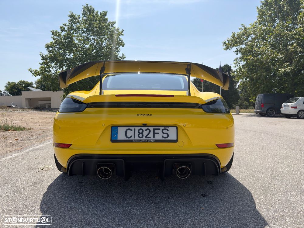 Porsche 718 Cayman GT4 RS - 11