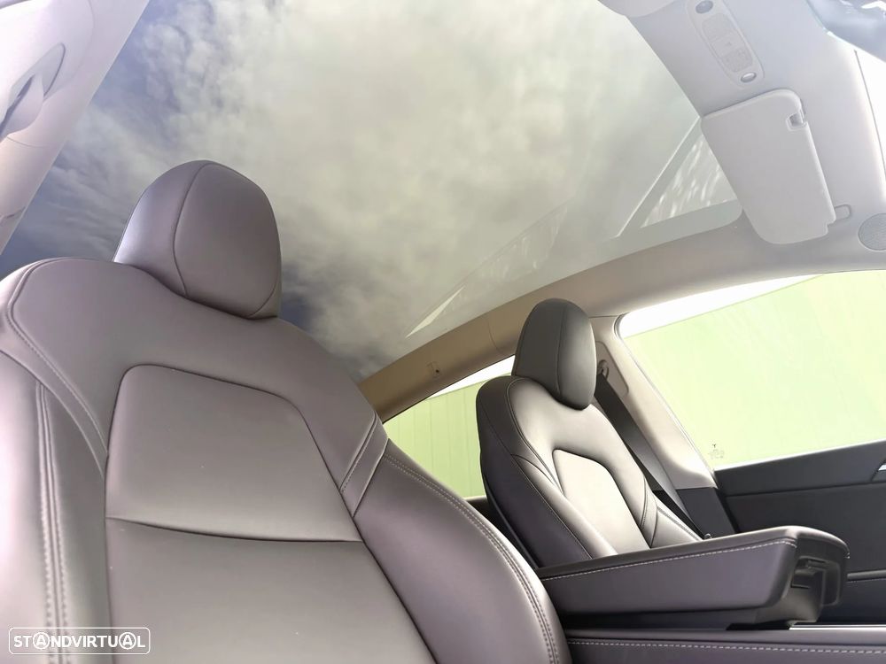 Tesla Model Y Long Range Tração Integral - 15