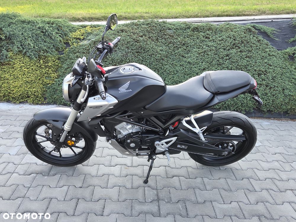Honda CB - 30