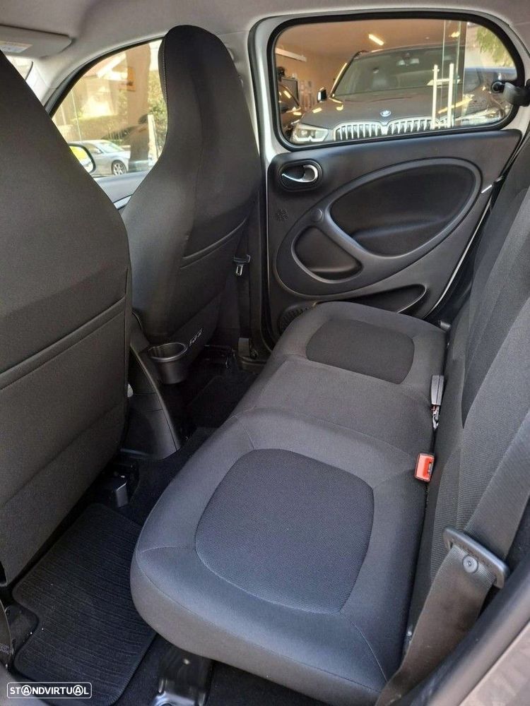 Smart ForFour Electric Drive Passion - 16