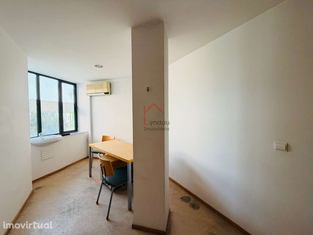 Loja Centro das Taipas - Grande imagem: 2/13