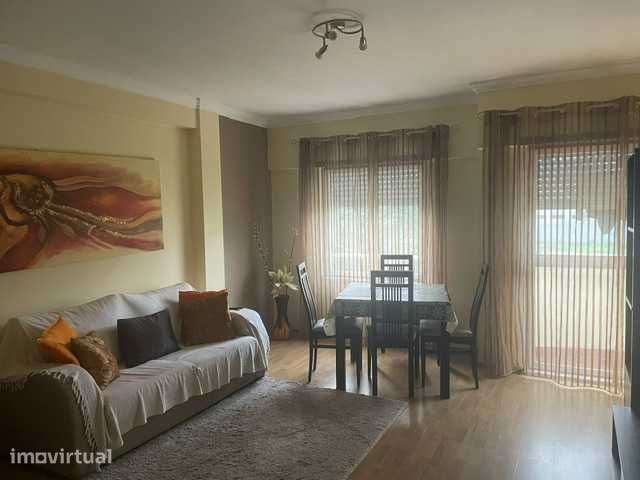 T3 Mobilado em Vialonga | 110 m² | 2 WC | Pronto a habitar - Grande imagem: 2/10