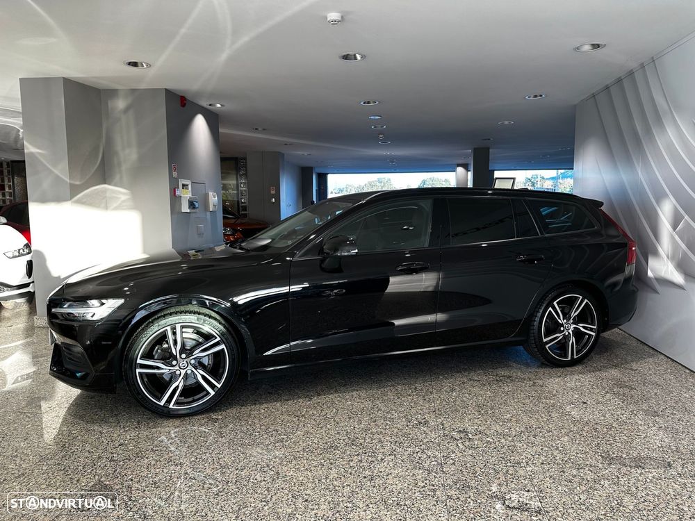 Volvo V60 2.0 D3 Momentum Geartronic - 5