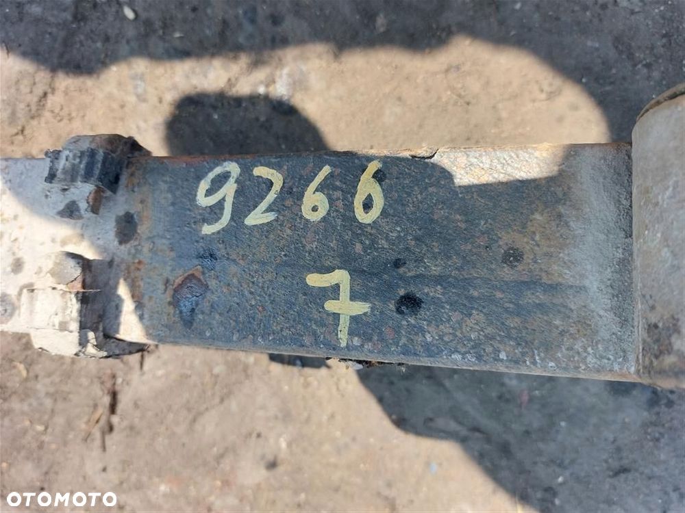 Resor tylny PIORO tył Hyundai H200 1997-2000R - 5