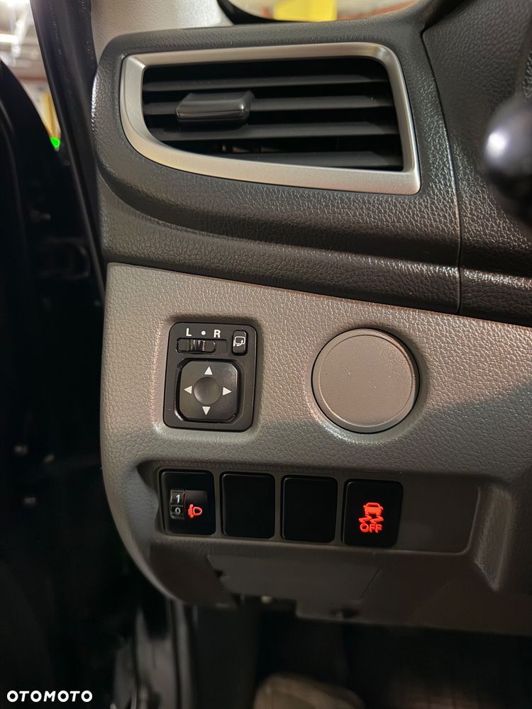 Mitsubishi L200 Pick Up 4x4 S&S Double Cab Intro Edition II - 14