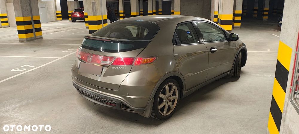 Honda Civic 1.8 Comfort - 5