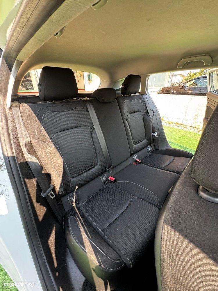 Renault Mégane Sport Tourer 1.5 Blue dCi Zen - 18